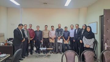 برگزاری مراسم تجلیل از نیروهای محترم خدماتی‌ دانشکده به مناسبت هفته‌ی کار و کارگر